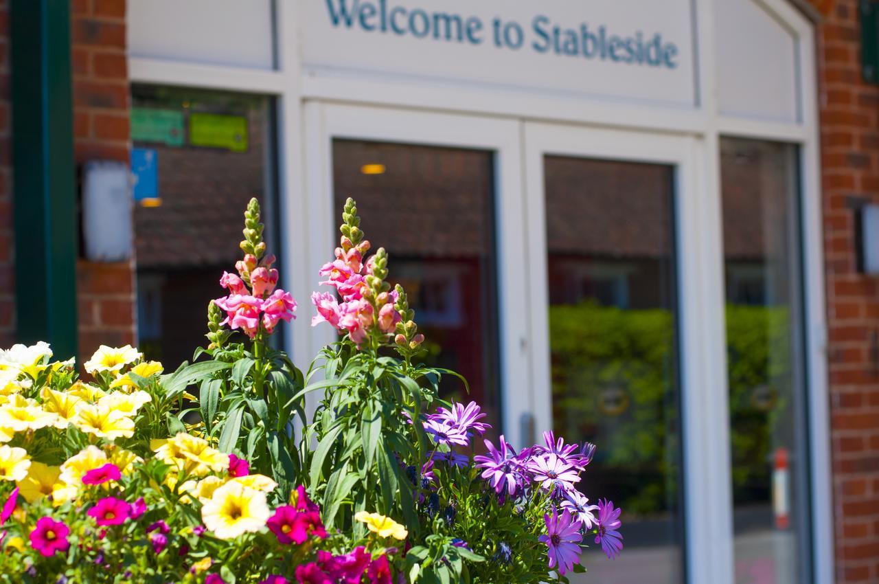 The Stable Suite At York Racecourse Eksteriør bilde
